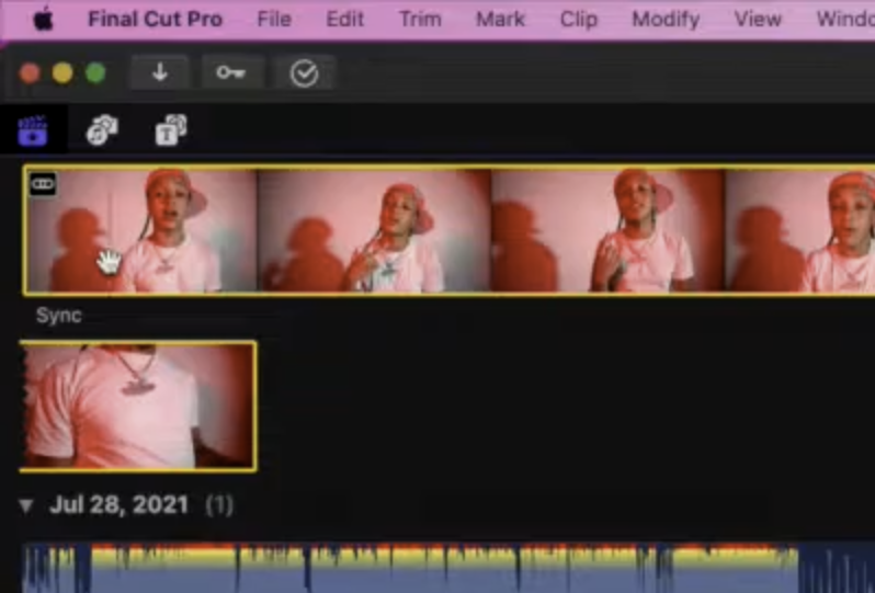 a screenshot of a video editing, opening compud clip up